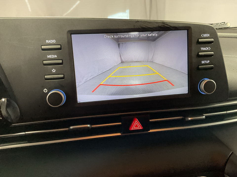 2021 Hyundai Elantra SE