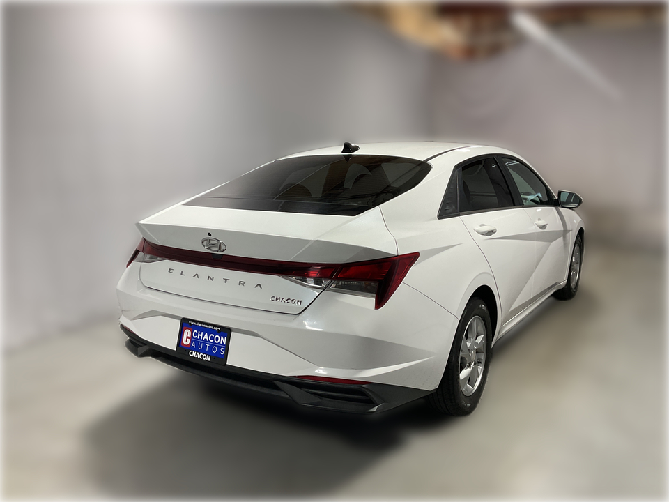 2021 Hyundai Elantra SE