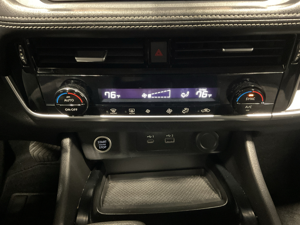 2022 Nissan Rogue SV