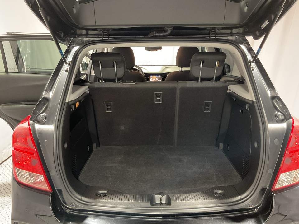 2020 Chevrolet Trax LS FWD