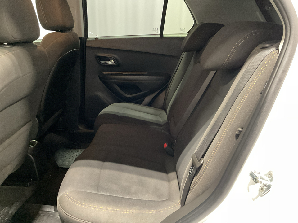 2020 Chevrolet Trax LS FWD