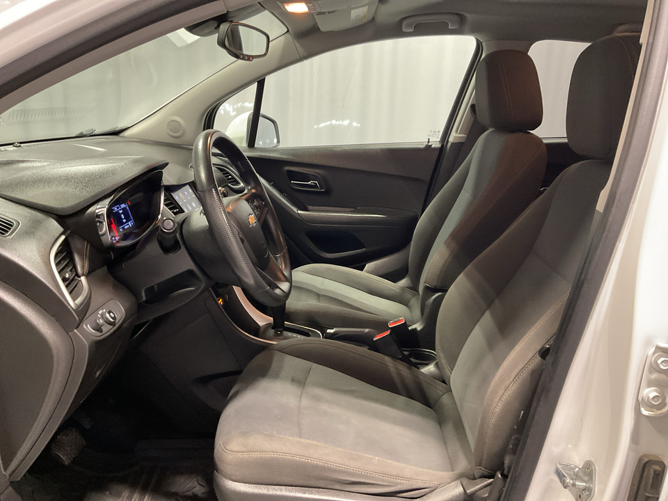 2020 Chevrolet Trax LS FWD
