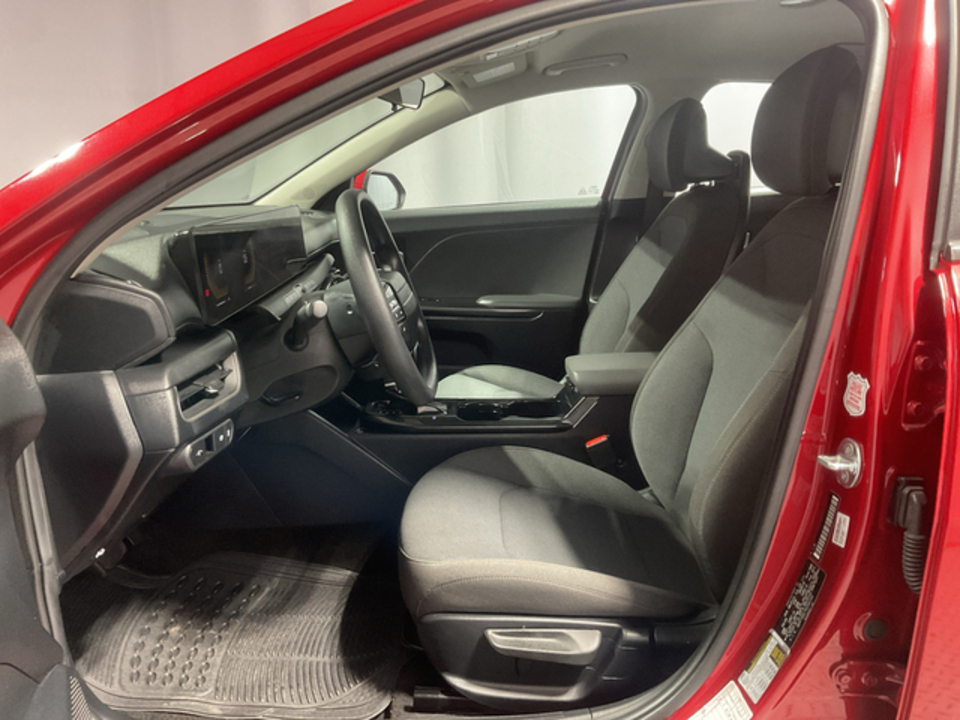 2025 Kia K4 LX
