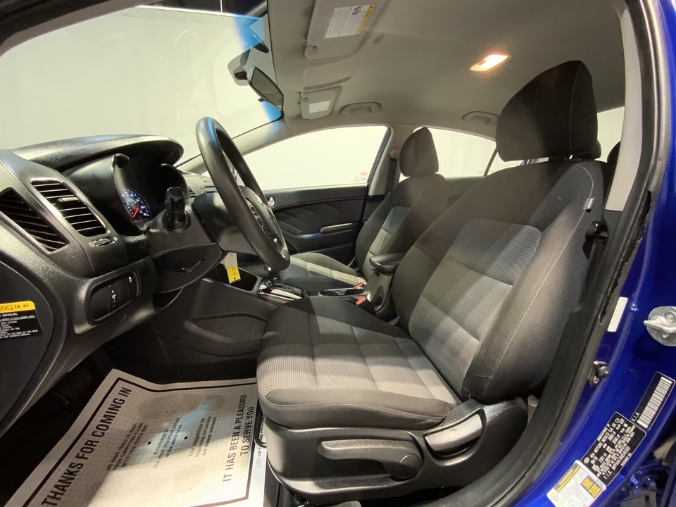 2017 Kia Forte LX 6A