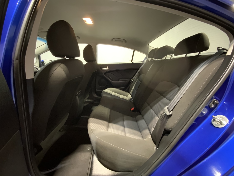 2017 Kia Forte LX 6A