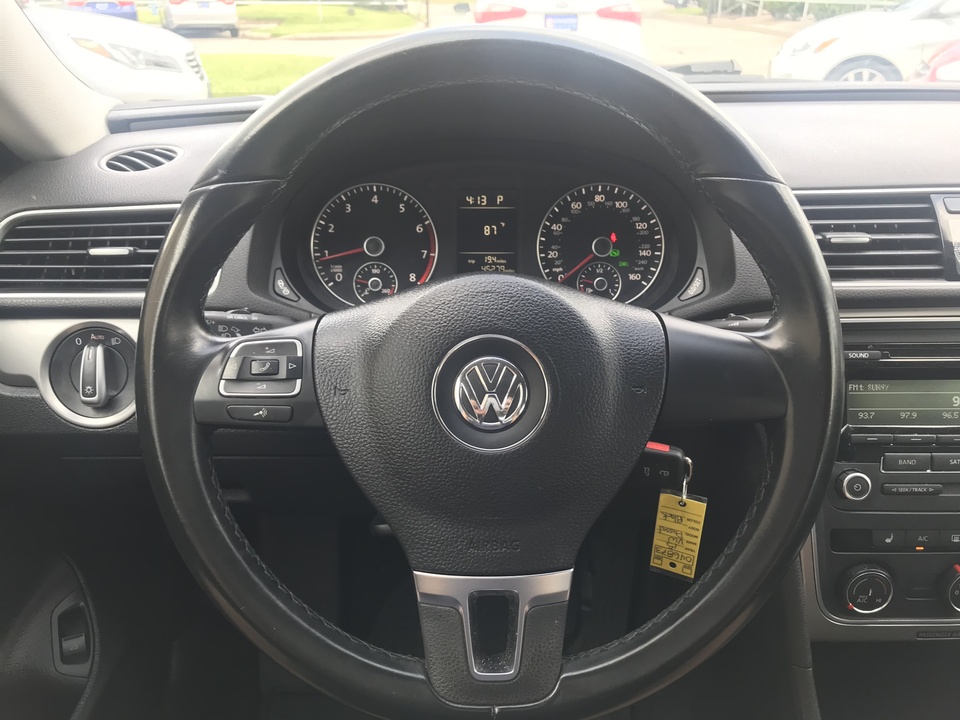 2015 Volkswagen Passat S PZEV 5M