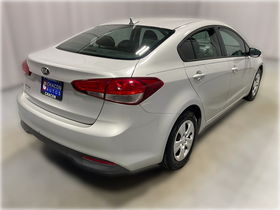 2017 Kia Forte LX 6A