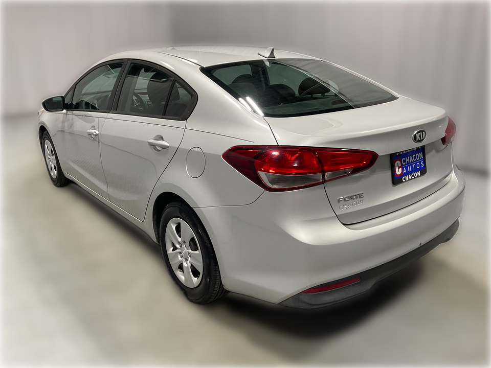2017 Kia Forte LX 6A