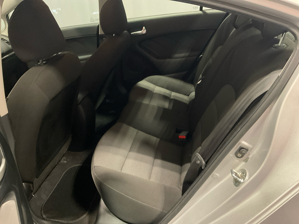 2017 Kia Forte LX 6A