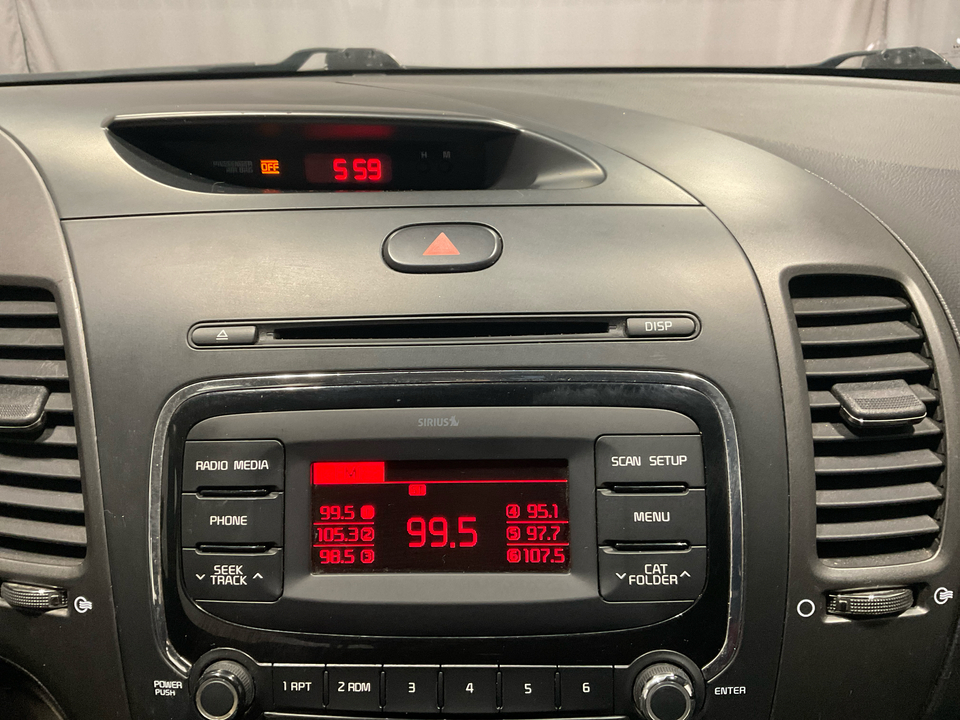 2017 Kia Forte LX 6A