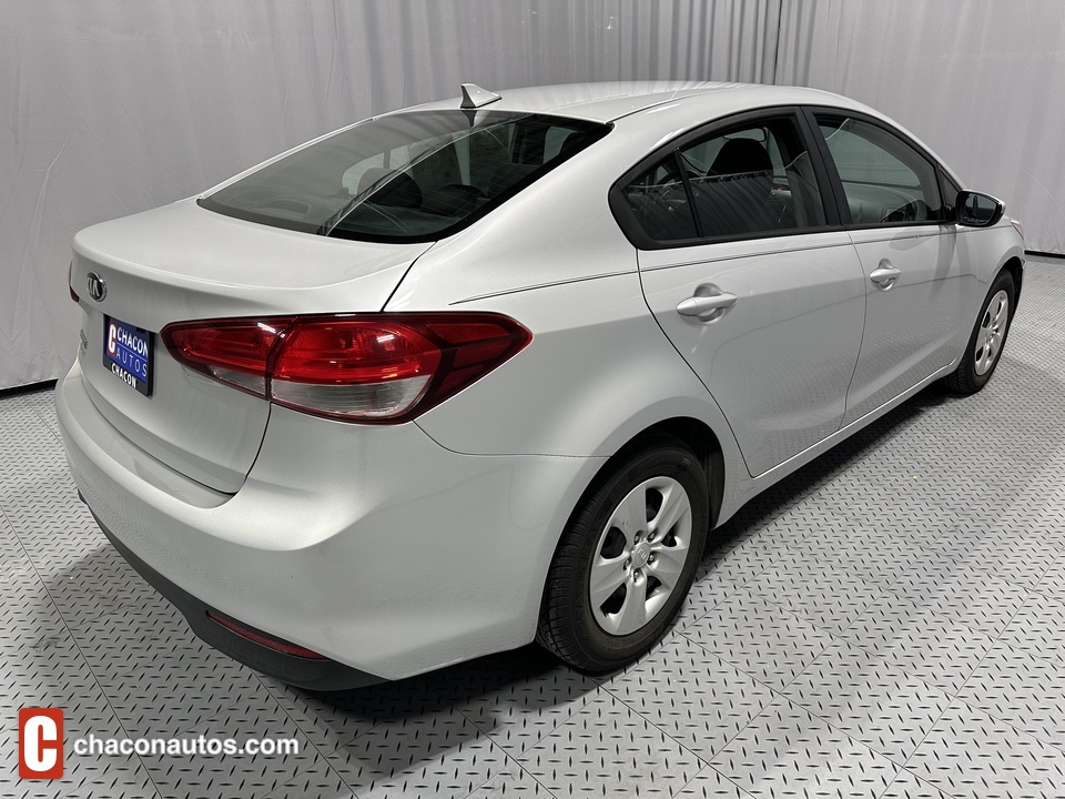 2017 Kia Forte LX 6A