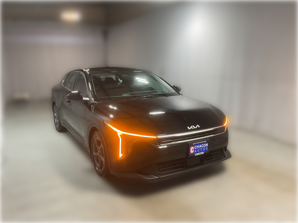 2025 Kia K4 LX