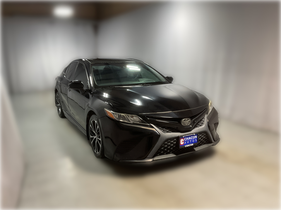2018 Toyota Camry SE