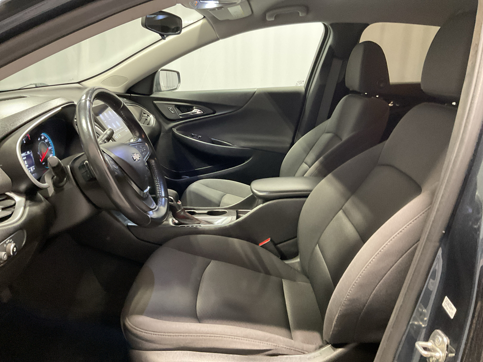 2021 Chevrolet Malibu RS