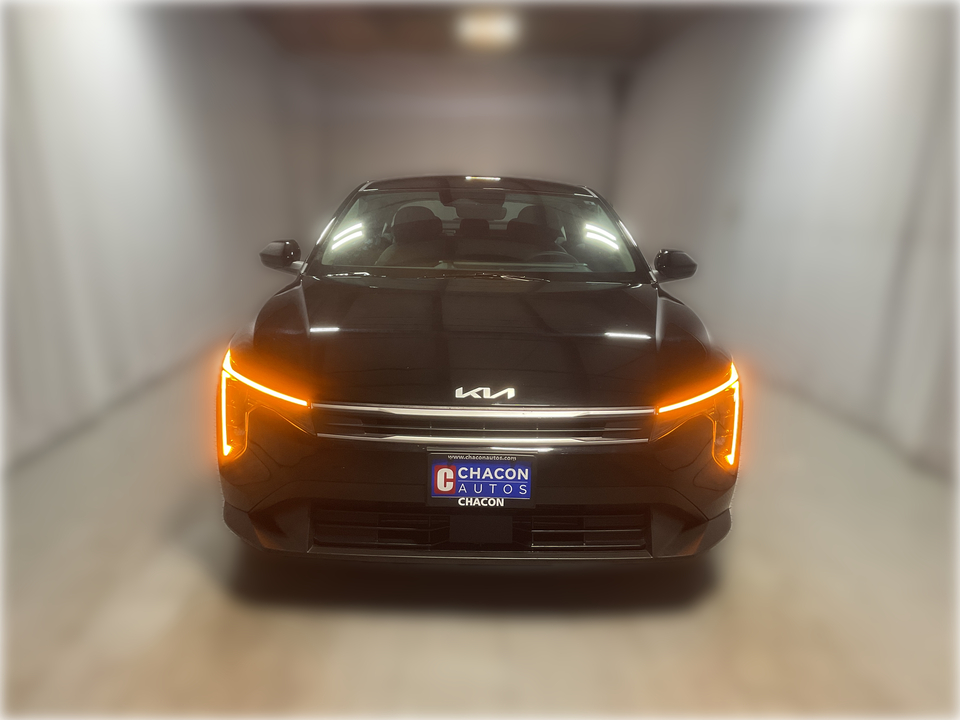 2025 Kia K4 LX