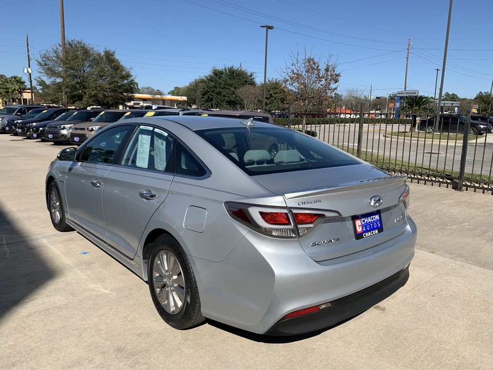 Used 2017 Hyundai Sonata Hybrid SE for Sale - Chacon Autos