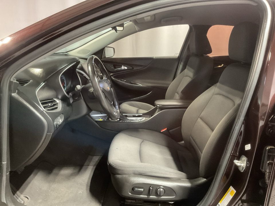 2021 Chevrolet Malibu RS