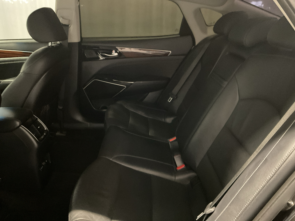 2017 Kia Cadenza Limited