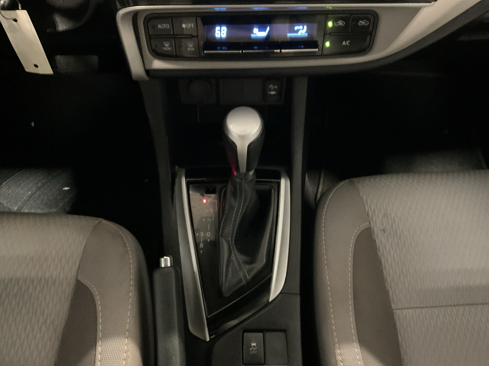 2018 Toyota Corolla SE CVT