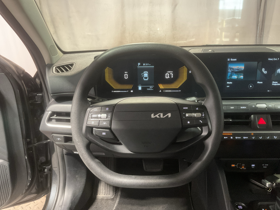 2025 Kia K4 LX