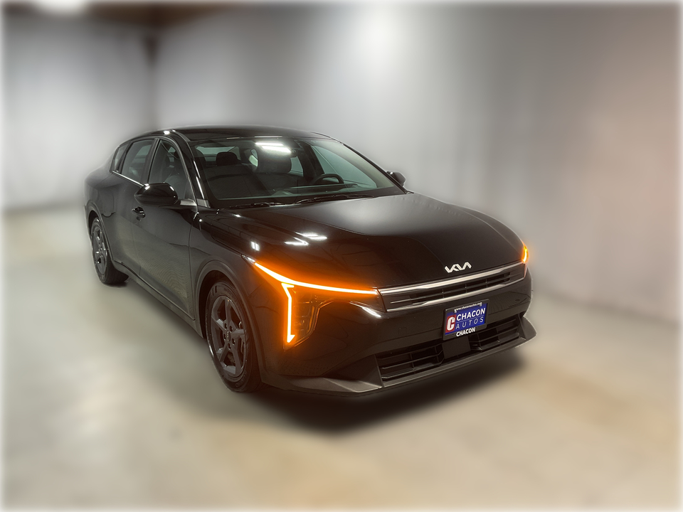2025 Kia K4 LX