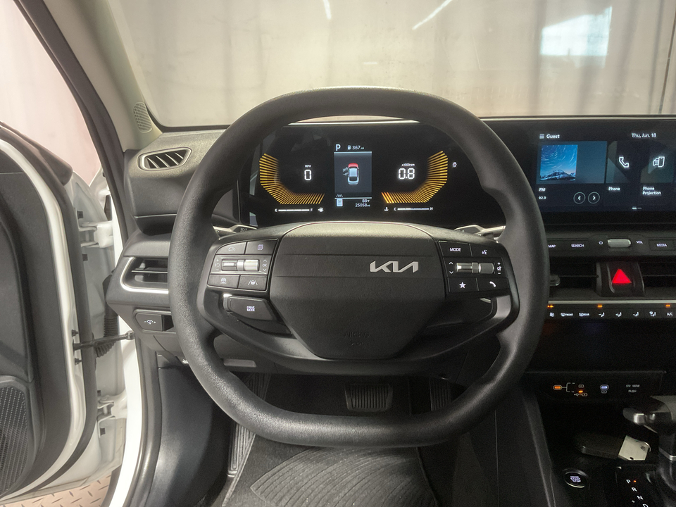 2025 Kia K4 LX