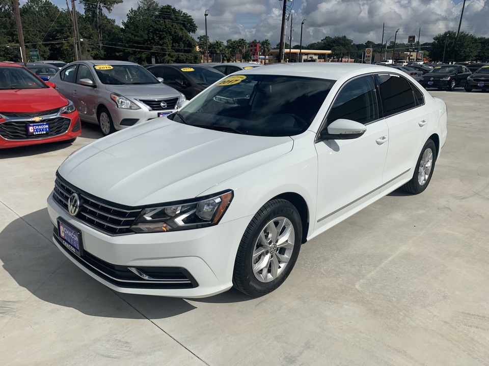 2017 Volkswagen Passat S 6A