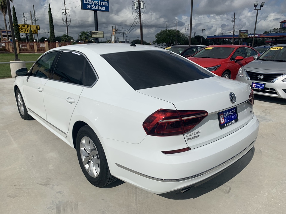 2017 Volkswagen Passat S 6A