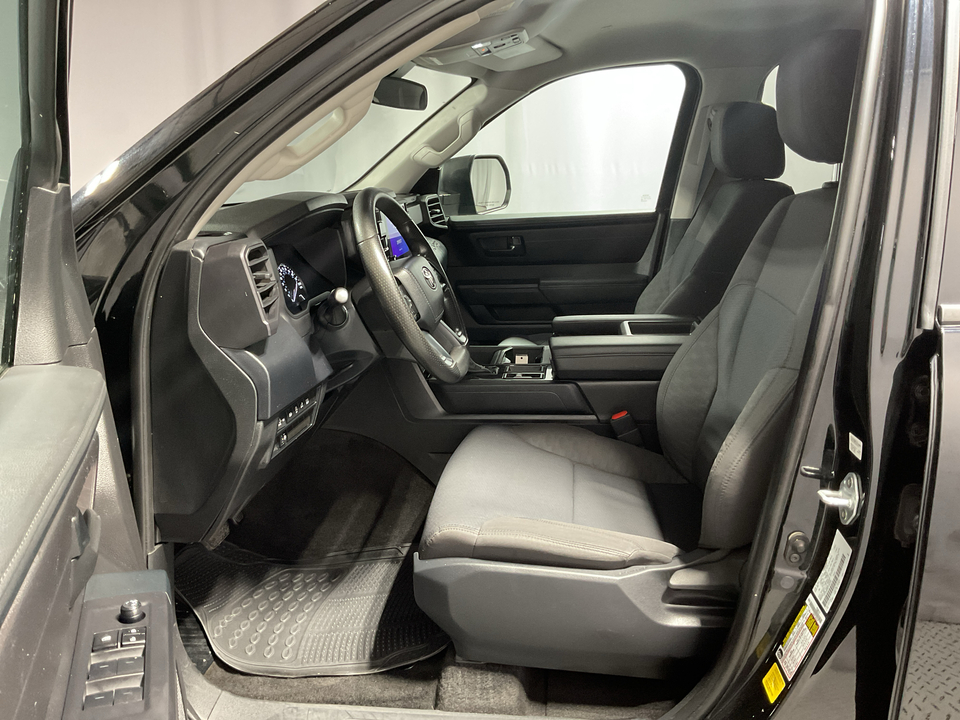 2023 Toyota Tundra SR CrewMax 4WD