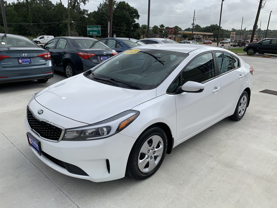 Used 2017 Kia Forte LX 6A for Sale - Chacon Autos