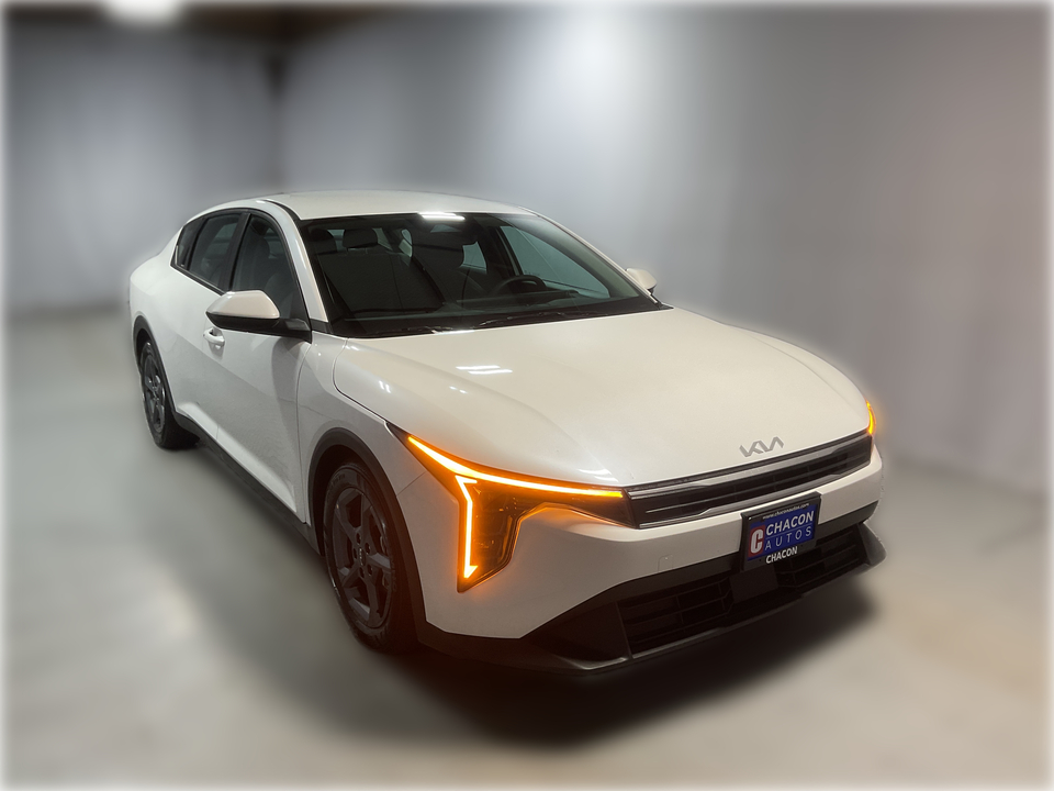 2025 Kia K4 LX