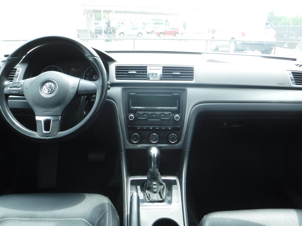 2015 Volkswagen Passat Wolfsburg Edition PZEV 6A