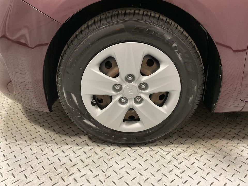 2017 Kia Forte LX 6A