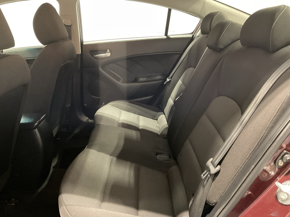2017 Kia Forte LX 6A