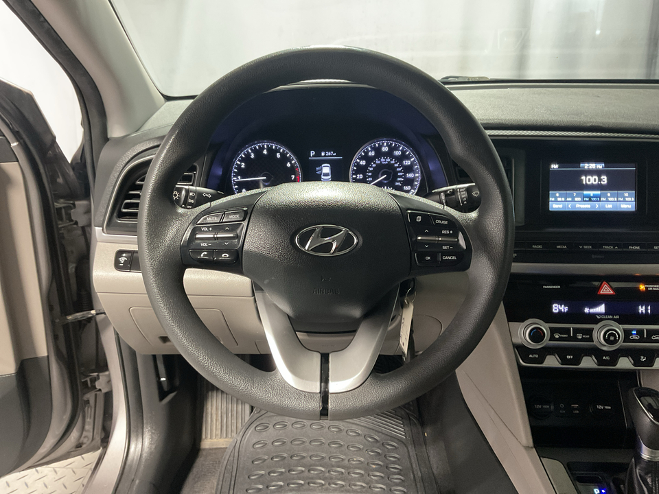 2020 Hyundai Elantra SE 6AT