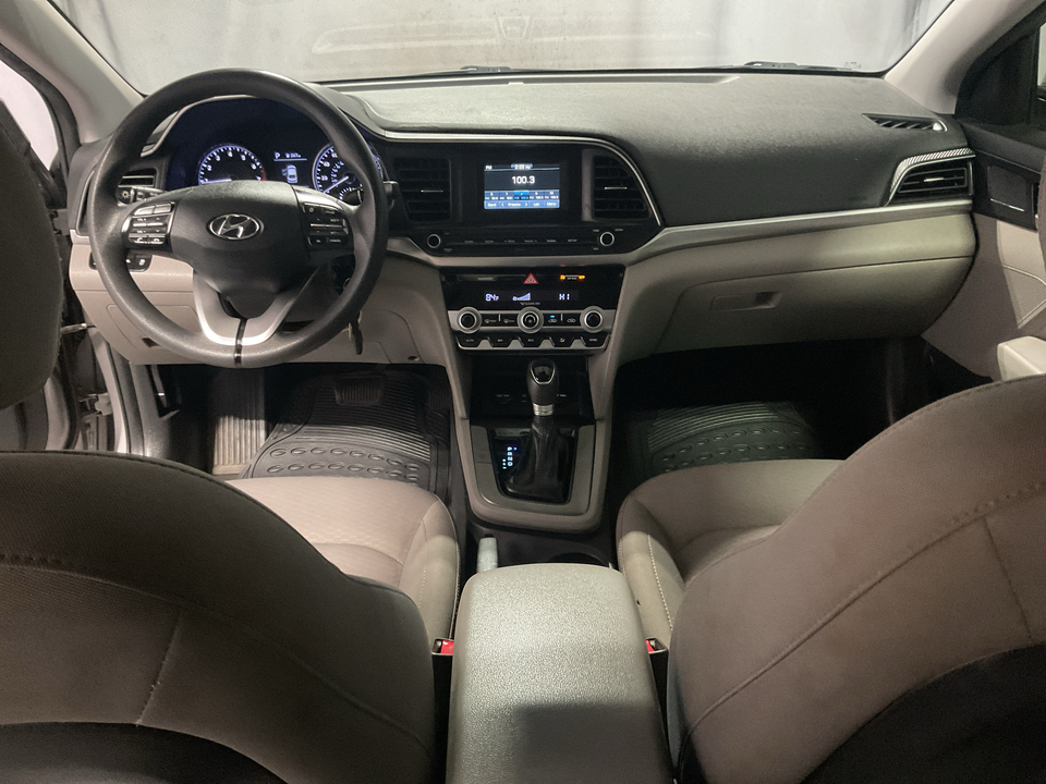 2020 Hyundai Elantra SE 6AT