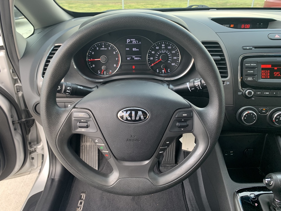 2017 Kia Forte LX 6A