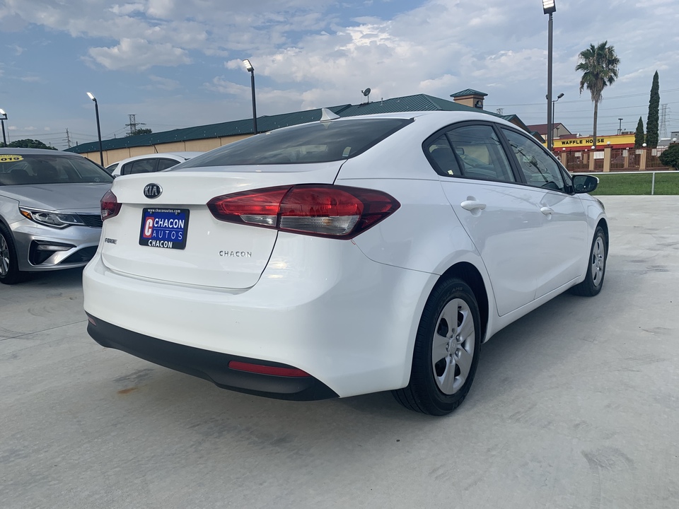 2017 Kia Forte LX 6A