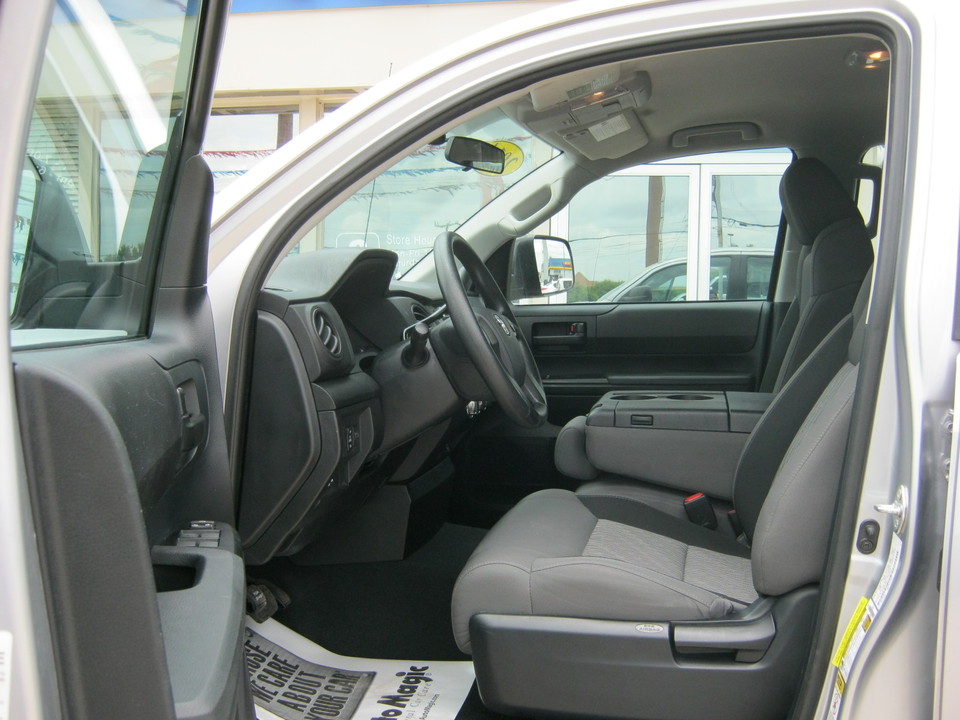 2014 Toyota Tundra SR5 4.6L V8 Double Cab 2WD