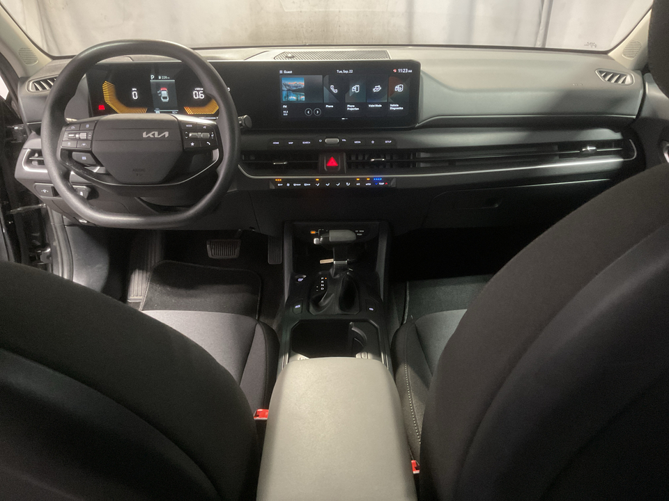 2025 Kia K4 LX
