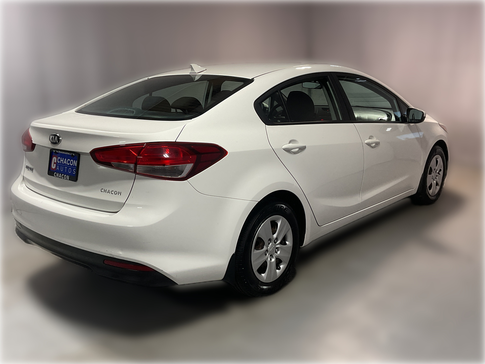 2017 Kia Forte LX 6A