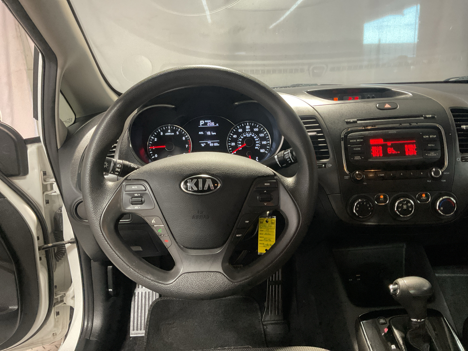 2017 Kia Forte LX 6A