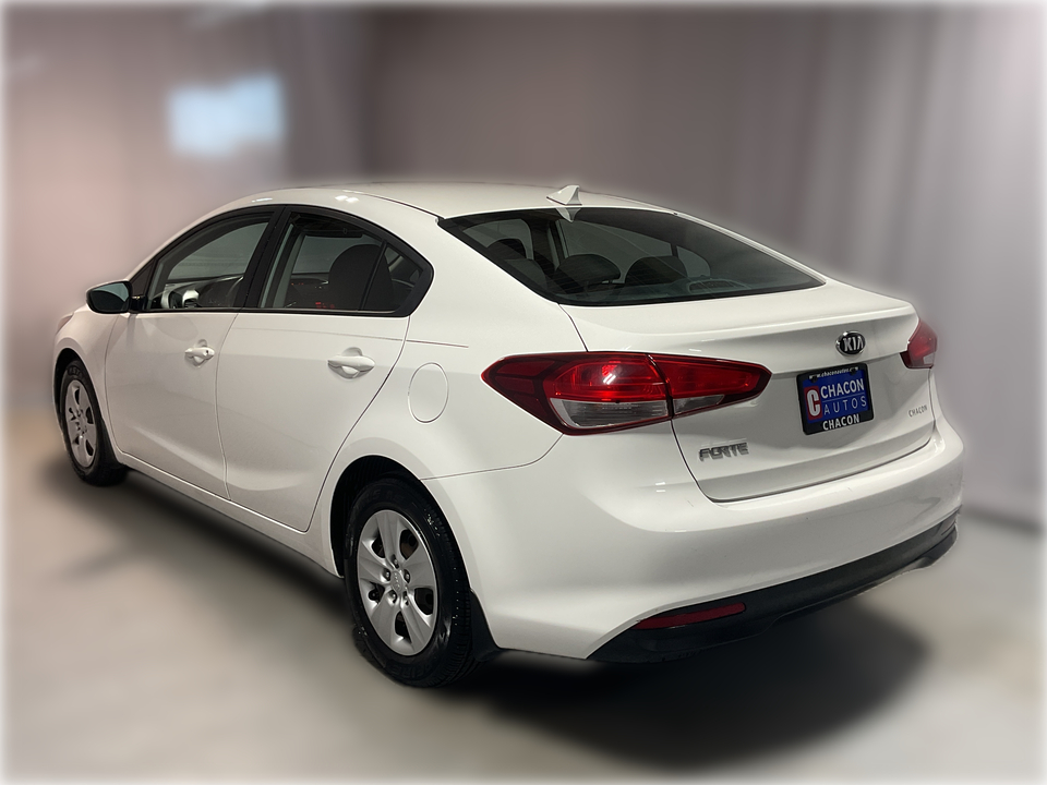 2017 Kia Forte LX 6A