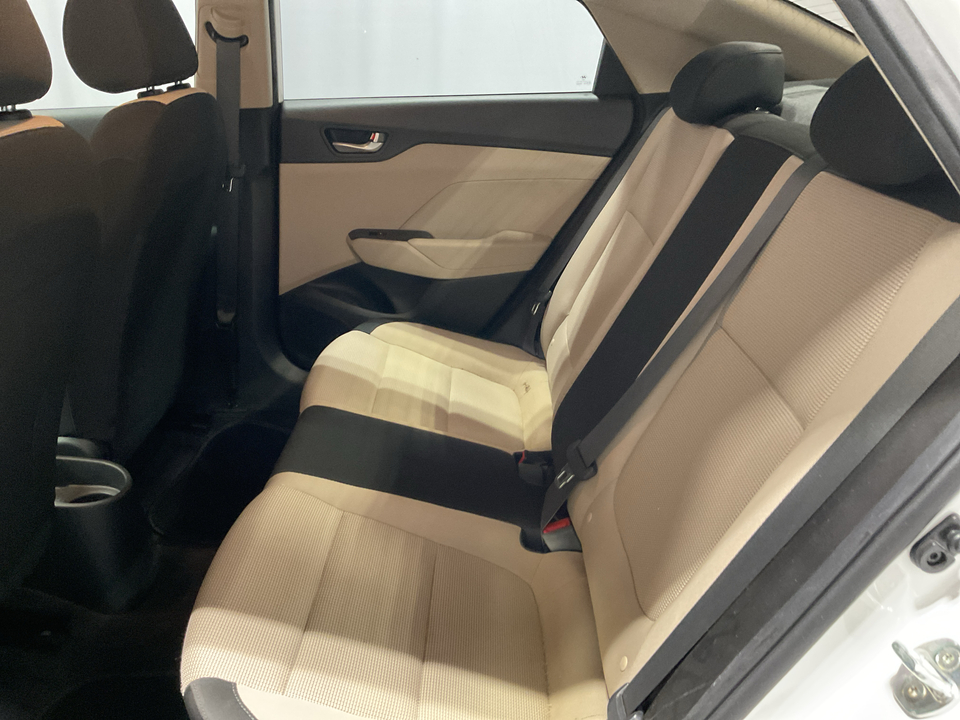 2019 Hyundai Accent SE 4-Door 6A