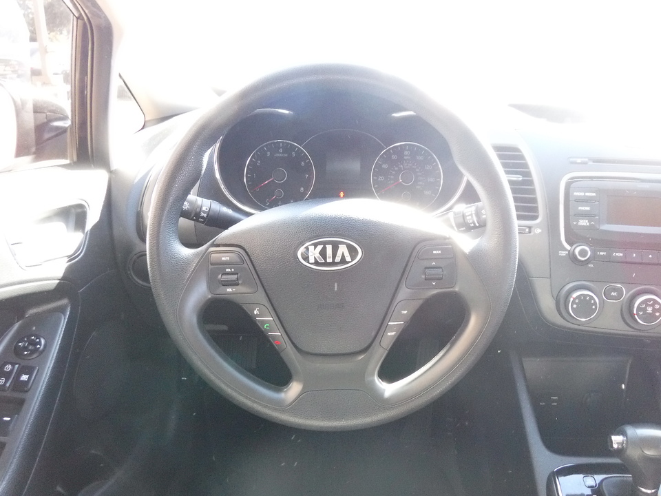 2017 Kia Forte LX 6A