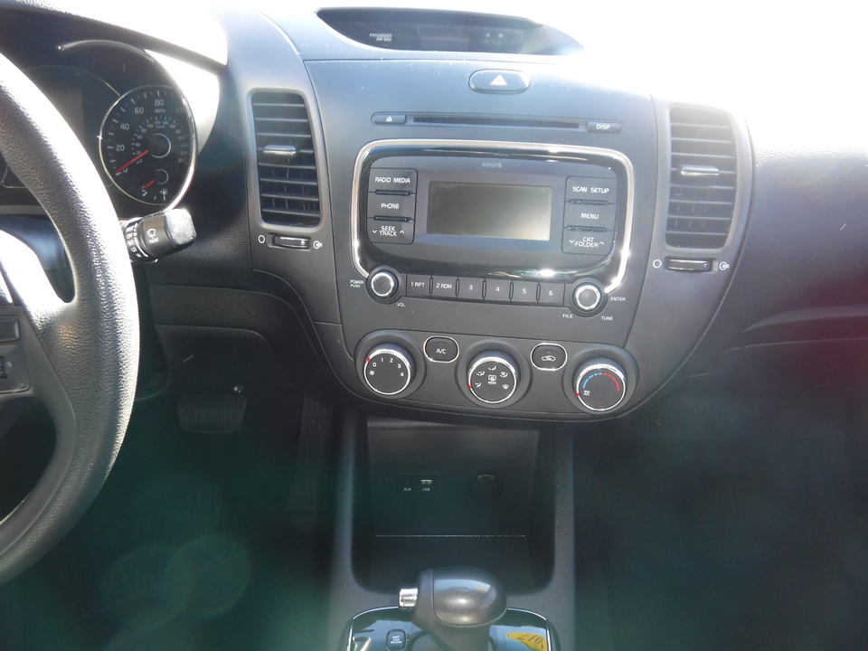 2017 Kia Forte LX 6A