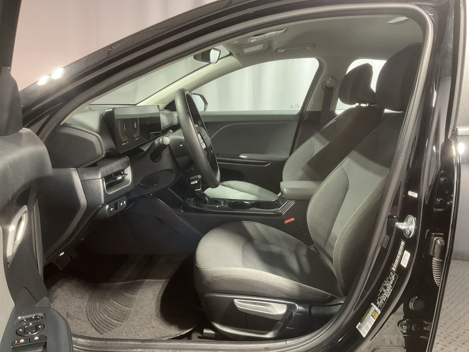 2025 Kia K4 LX
