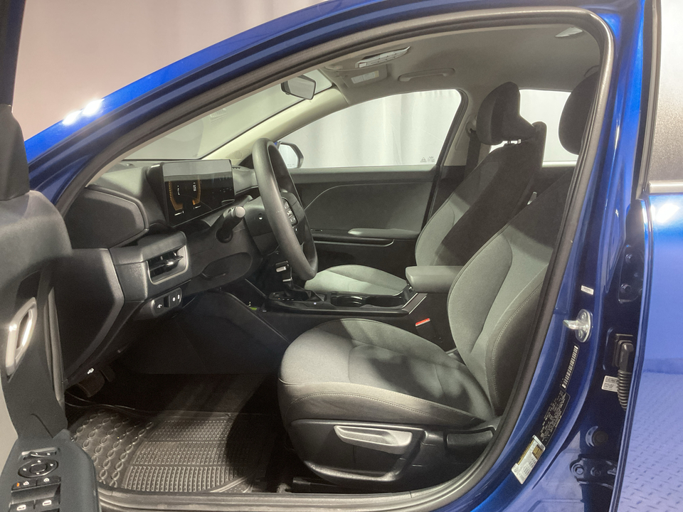 2025 Kia K4 LX