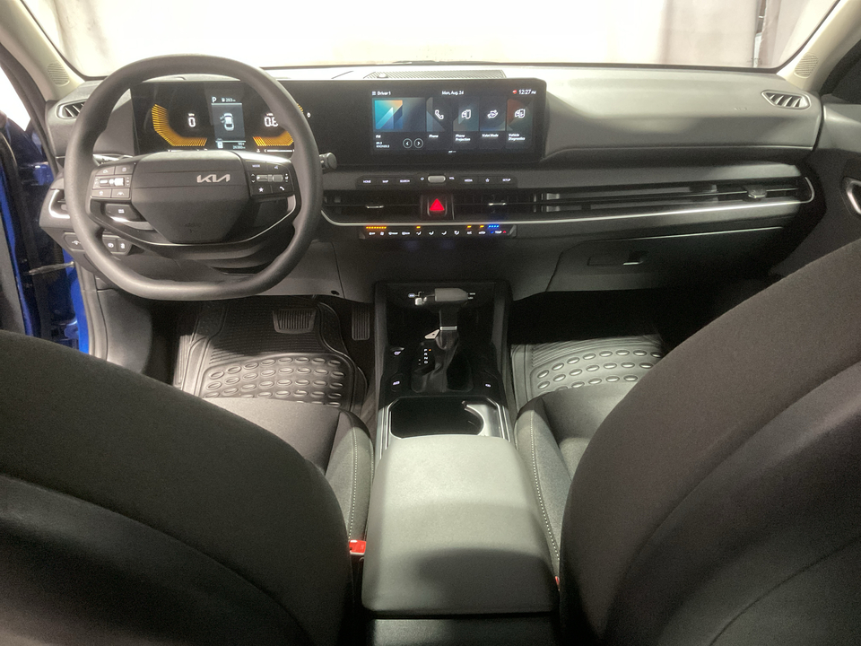 2025 Kia K4 LX