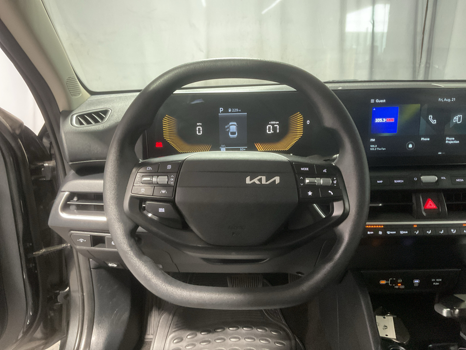 2025 Kia K4 LX